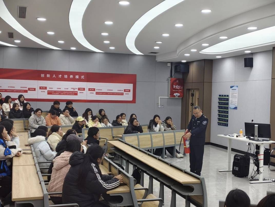 3ff4b0a6dfa80f6f7bd50a6f71e89ae9