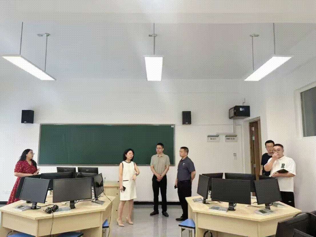 检查实验室设施